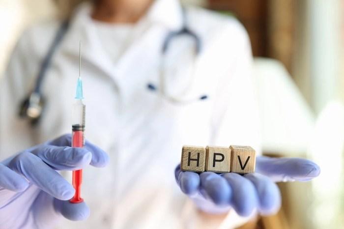Vaksinasi vaksin lansia rumah sakit universitas Imunisasi HPV di rumah sakit